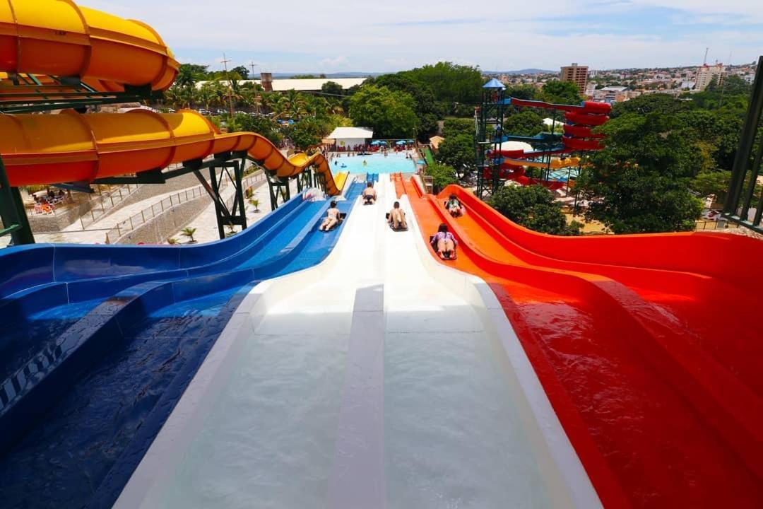 Piazza Diroma Acesso Diroma Acqua Park Gratuito Star Temporada Aparthotel Caldas Novas Kültér fotó